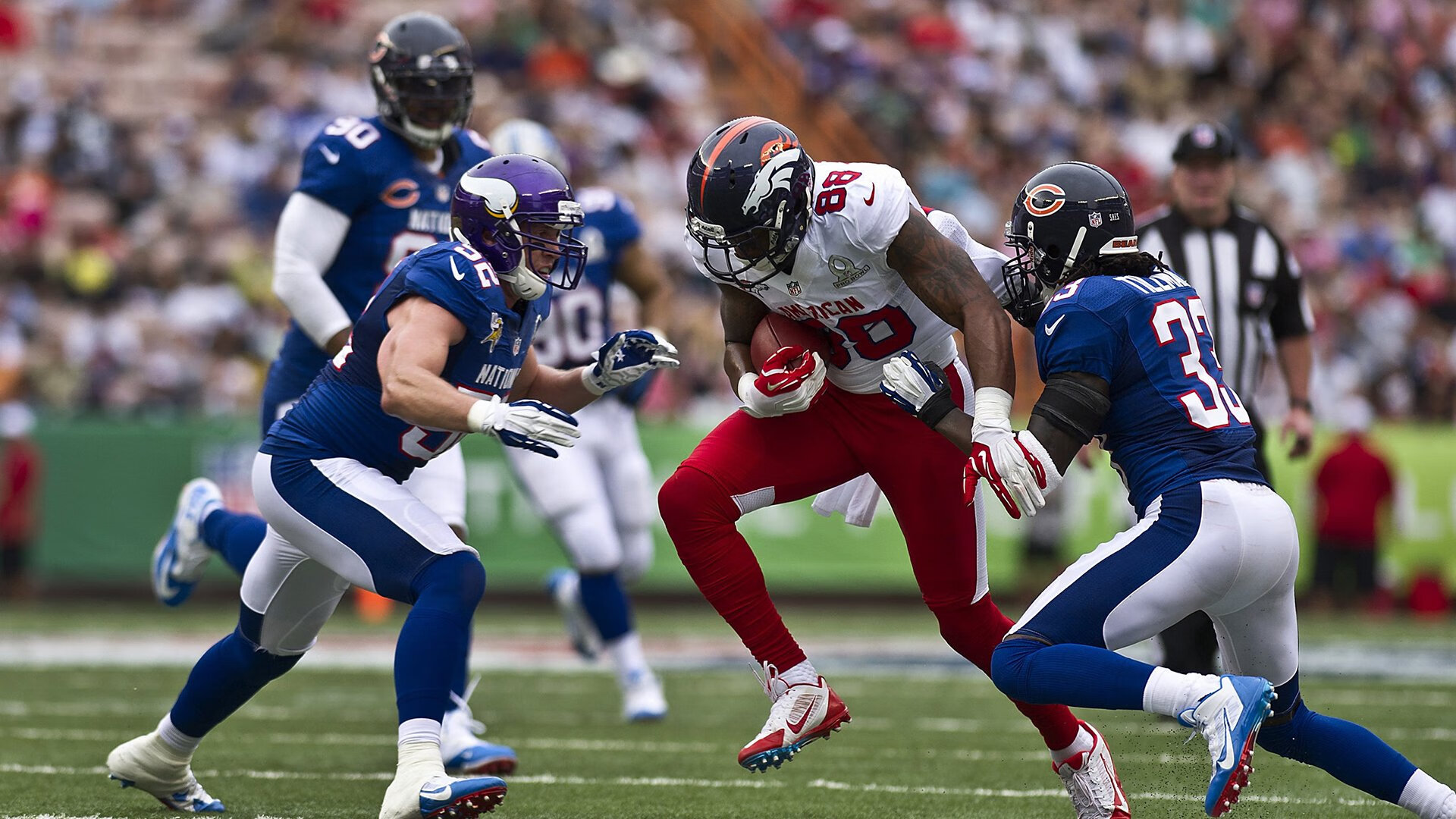 体育锋线射手荣获月度最佳球员，锋线球员选鞋要注意什么