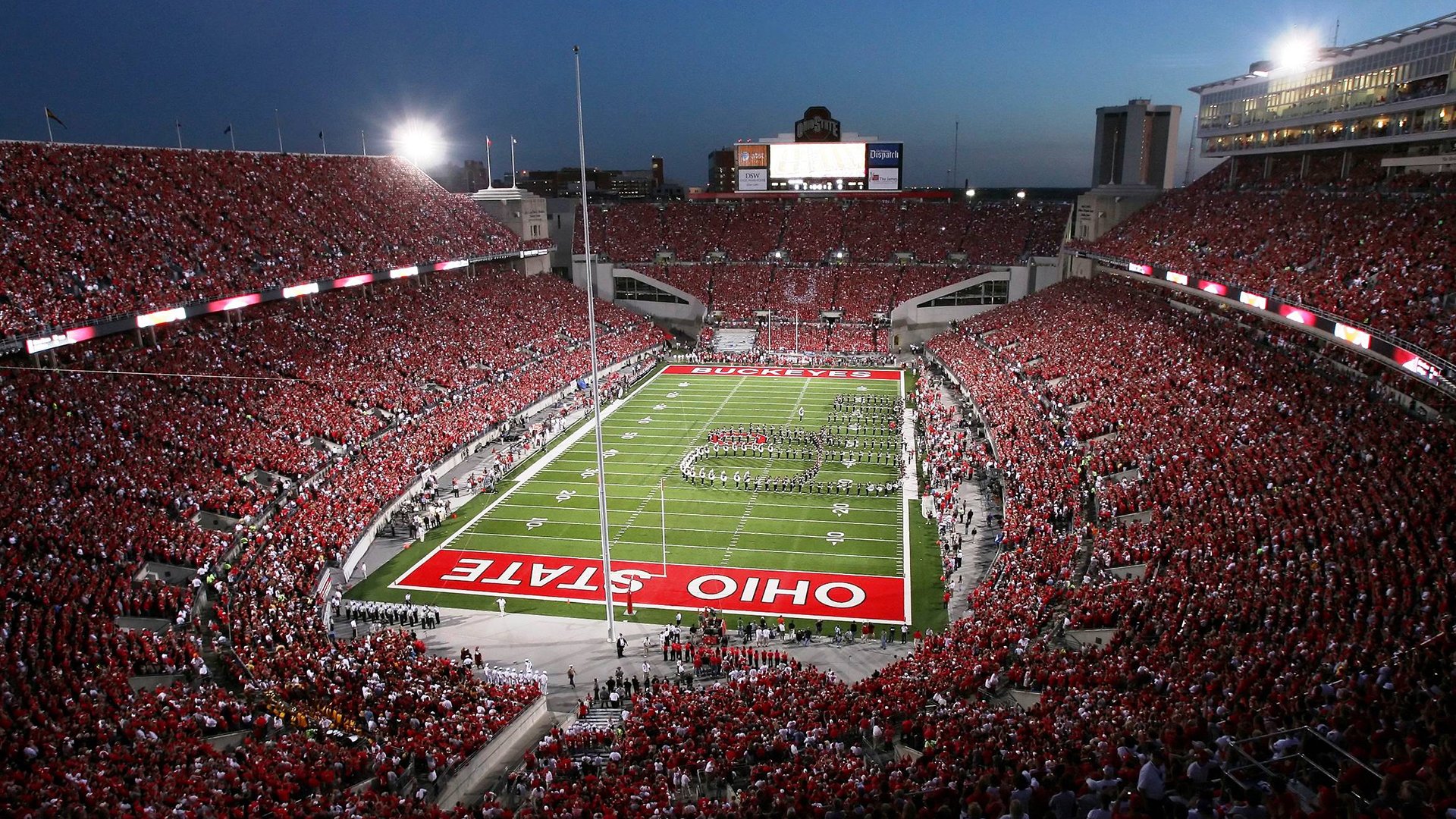 宁波队主场顶住压力力压对手，成功获胜，宁波足球联赛