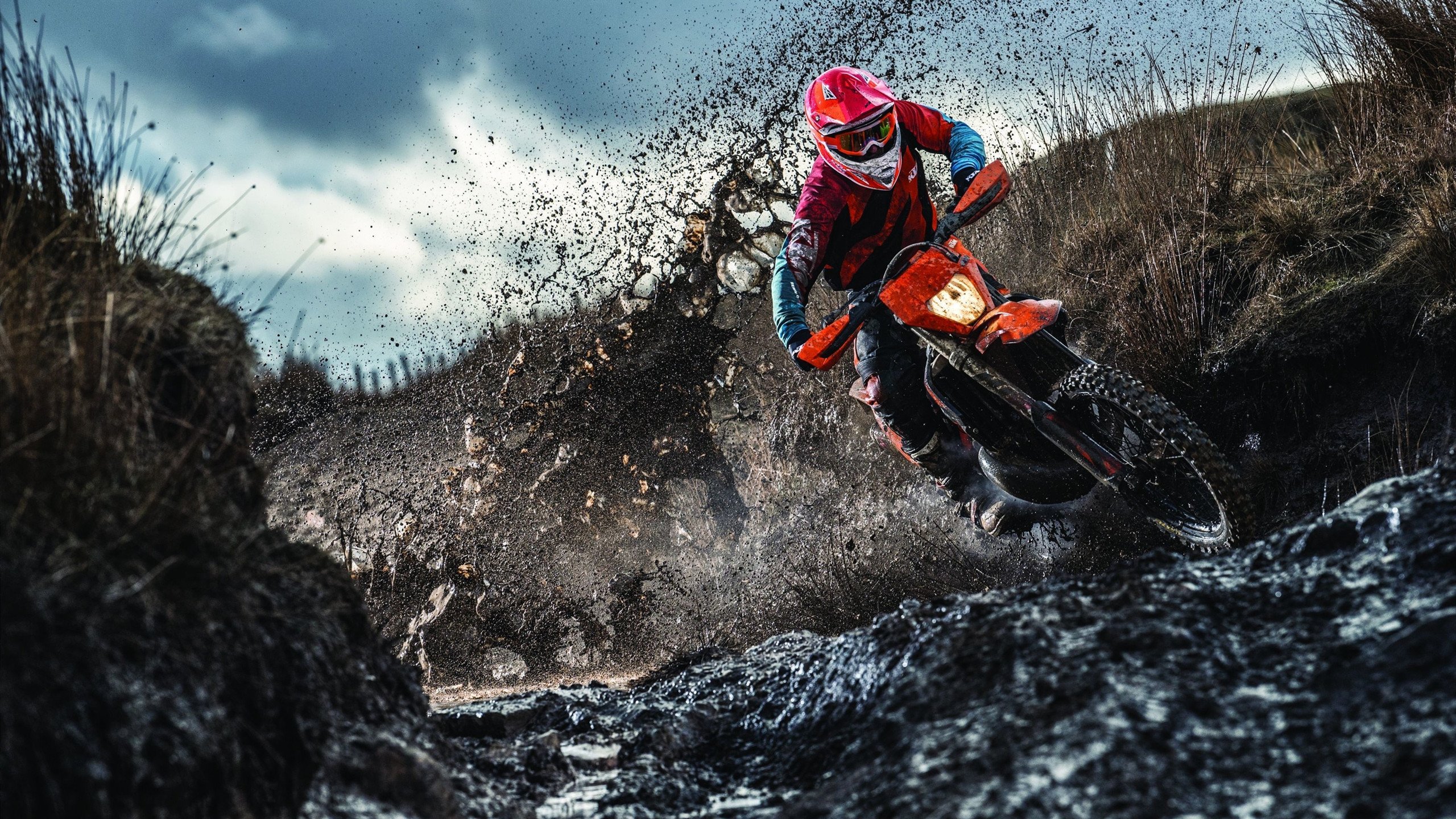 意大利女子4x100米混合泳接力队获得银牌，意大利4x100米接力赛